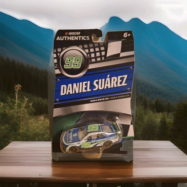 NASCAR Authentics 1:64 Diecast - Selezione Onde 2022-2024 Con Adesivo