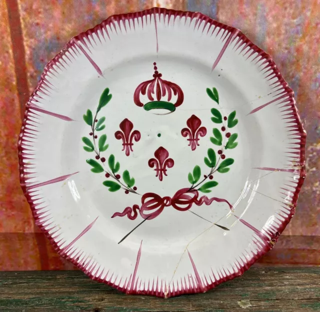 ancienne assiette les Islettes restauration fleur de lys couronne 1800