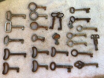 Lot of 24 Vintage Hollow Barrel Key Skeleton Decorative Ornate Keys