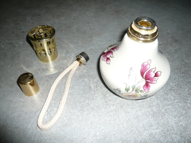 Lampe Berger Ancienne – Céramique Fleurs Grise, Hauteur 14cm, Bon état, Collection