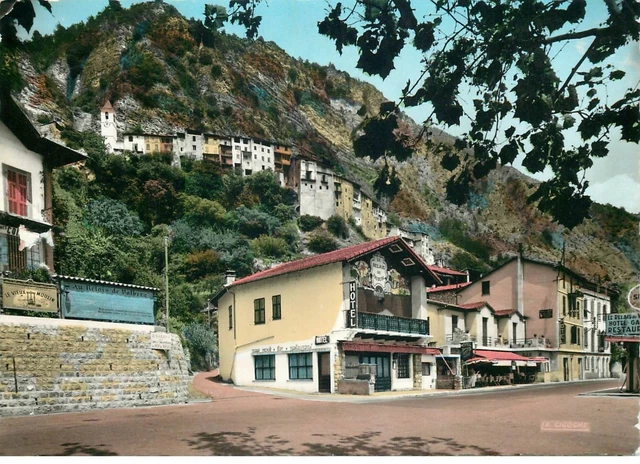 Grasse - Le Viaduc du Chemin de fer du Sud à Grasse