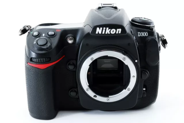 [Near Mint] Nikon D300 12.3MP Digital SLR Camera Black Body Low Shutter Count