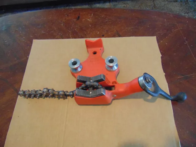 Ridgid BC-410 Pipe Vise Top Screw Bench Pipe Chain Vise 1/8" to 4" Pipe