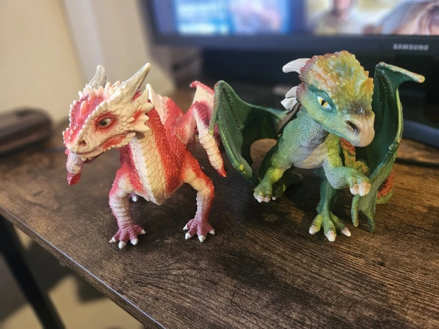 SCHLEICH 70465 Young Red Dragon Green Baby Dragon Fantasy 27.99