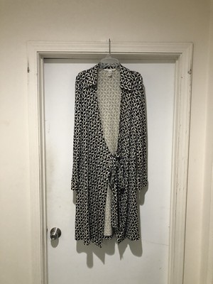 Diane Von Furstenberg Jeanne Two Black White Chain Link Silk Wrap Dress Size 10