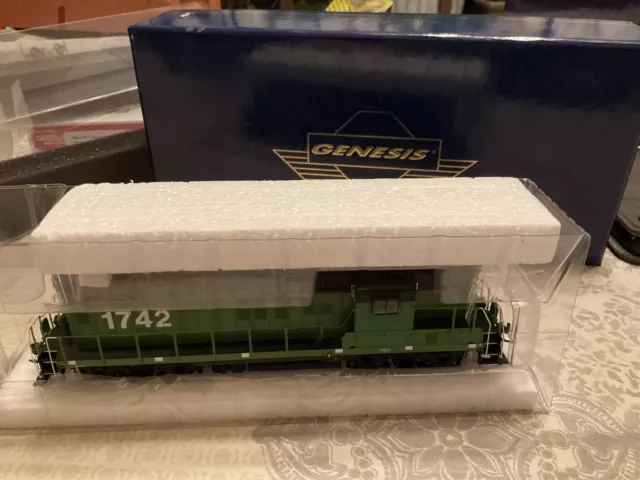 Athearn Genesis HO Burlington Northern GP9 BN #1742 - Open Box Painted Logo