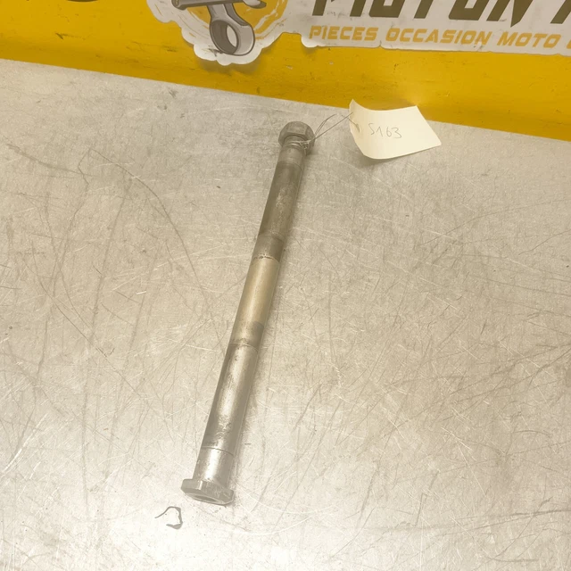 Axe De Bras Oscillant Pour Yamaha YZF-R6 600 (2006-2007) - Occasion En état Correct
