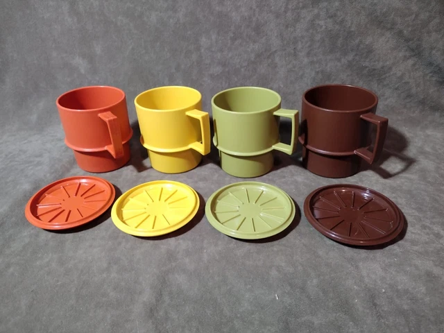 Vintage Tupperware #1312 Multi-Mugs Coffee/Tea Mugs Set Of 4 w/ #1313 Coasters