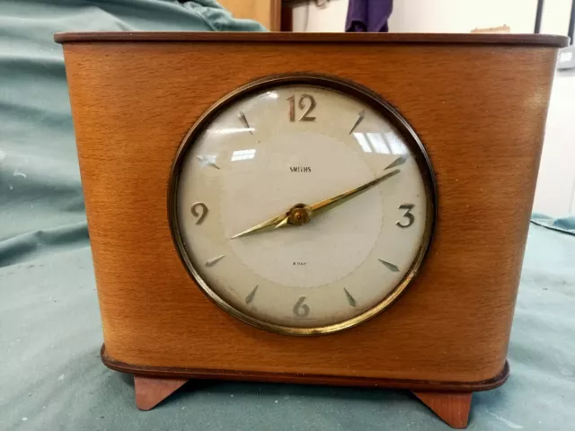 Vintage Wooden Smiths Mantle Clock Time Saving Movement Mid Century 2