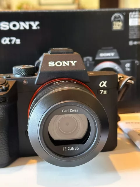 Sony Alpha a7 III Caméra numérique avec 35mm ZEISS SEL35F28Z