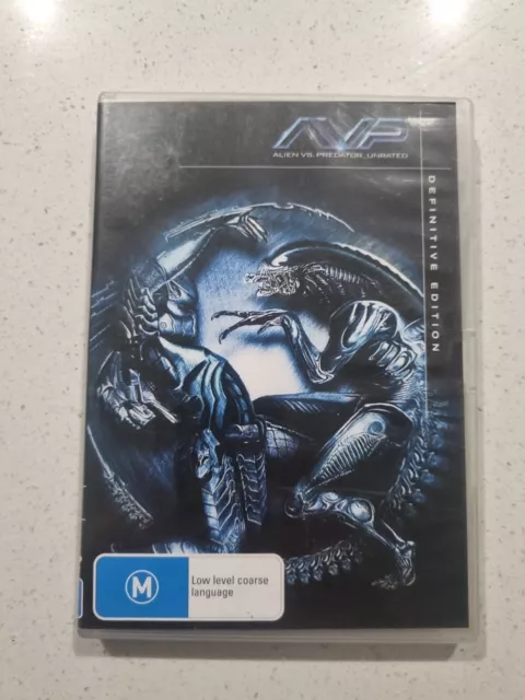 AVP: Alien vs. Predator (Widescreen Edition) - DVD - GOOD