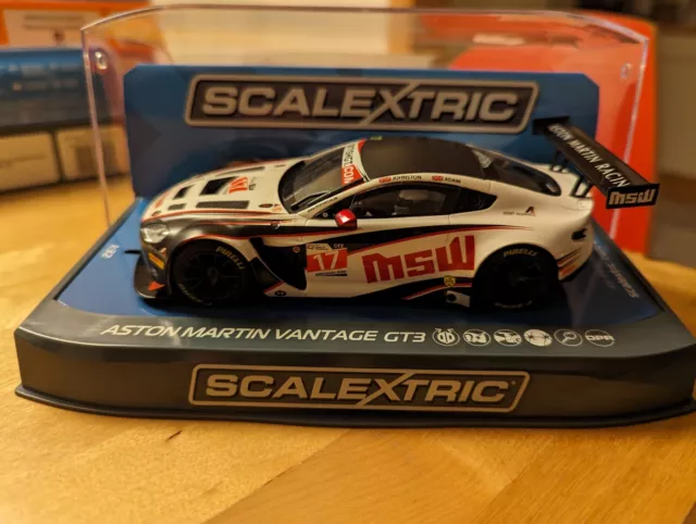 Scalextric 1:32 C3844 Aston Martin Vantage GT3 British GT 2016 TF Sport