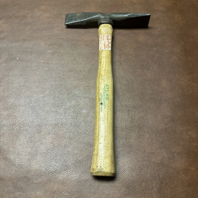 VINTAGE ATLAS TOMAHAWK Welding Chipping Hammer 12 1/2" 1 1/2 Lbs