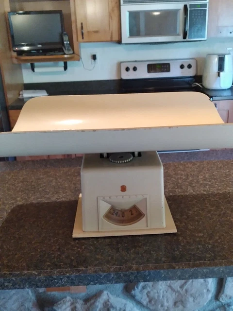 Vintage Detecto Baby Scale - 25 lbs max