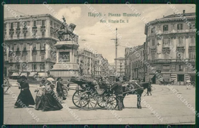 Napoli Città Piazza Municipio cartolina VK1048