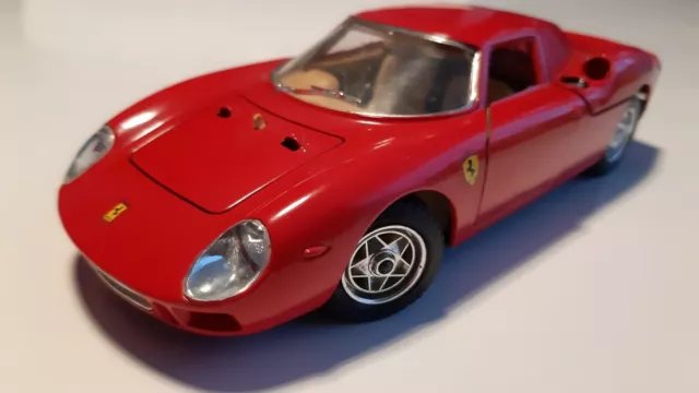 Bburago burago cod.0506 Ferrari 250 Le Mans (1965) scale 1:24 red, Italy (1)