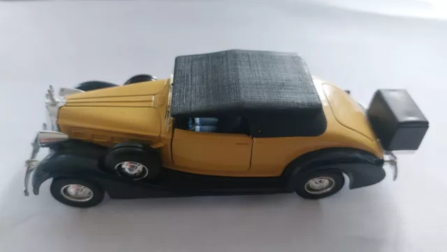 Packard Super Eight 1937 1/43 Jaune Solido