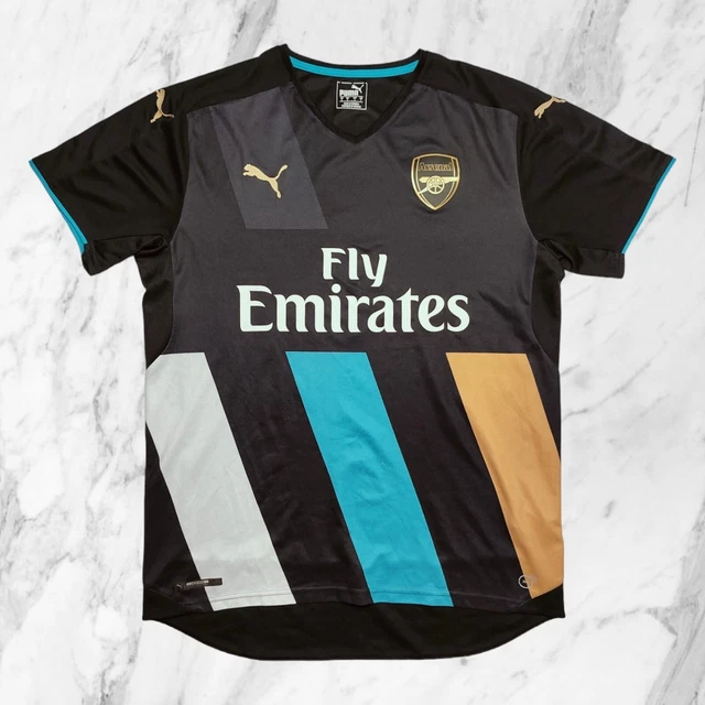 Arsenal on sale terza maglia