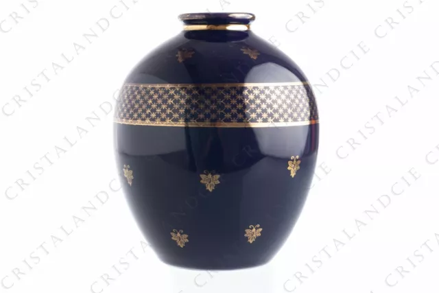 Vase bleu de four et or Limoges. Vase cobalt blue and gold Limoges