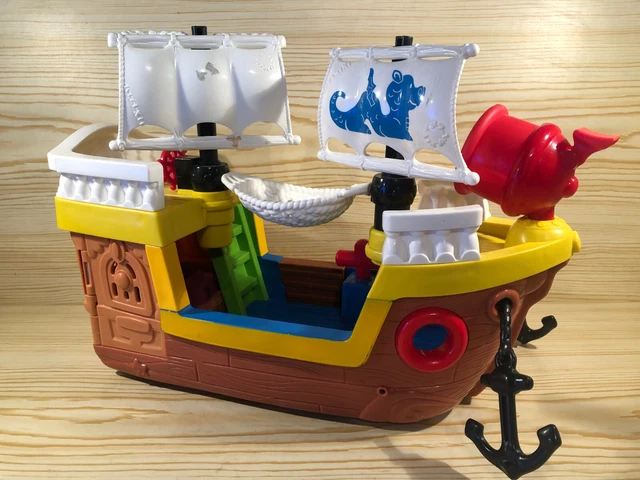 FISHER PRICE LITTLE People Pirate Ship With Sounds Vintage Mattel 2005 FISHER PRICE LITTLE People Pirate Ship With Sounds Vintage Mattel 2005