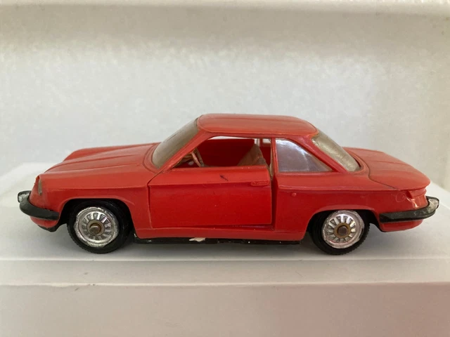 Norev 1/43 panhard pl 17 n°29 + boite - Collection