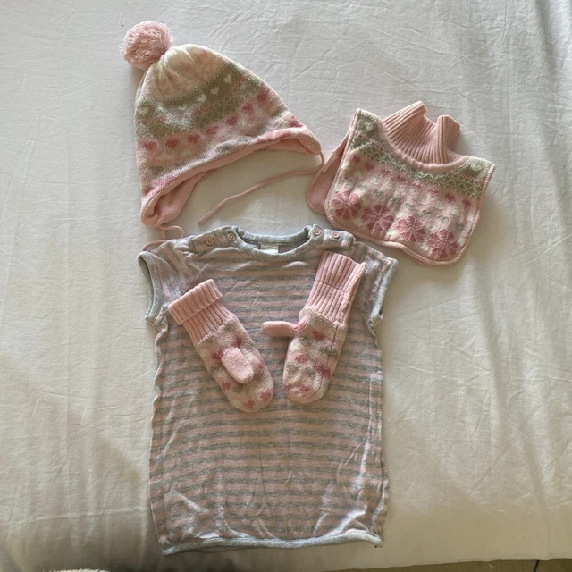 Girls clothes bundle Hat / Mittens / Scarf/ Knit Dress 1-2 years
