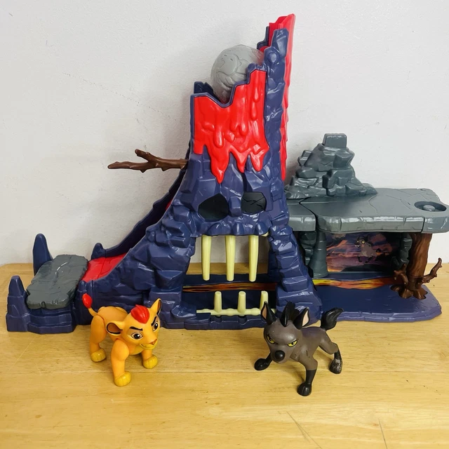 DISNEY LION GUARD Hyena's Hideout Playset with Kion Janja