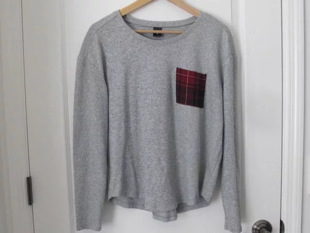 Empyre Womens Light Gray Knit Pullover Sweater Plaid Pocket Size Lrg Long Sleeve