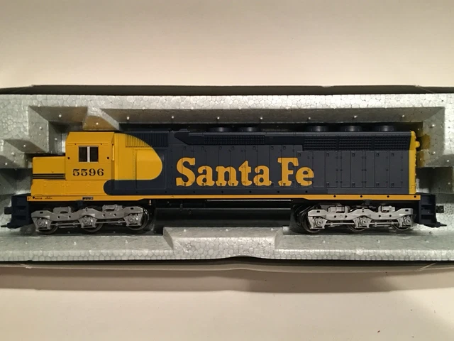 KATO HO CP Rail EMD SD45 37-1701 #5493⑱ Kato 37-1701 HO Scale CP Rail SD-45 Diesel Locomotive #5493