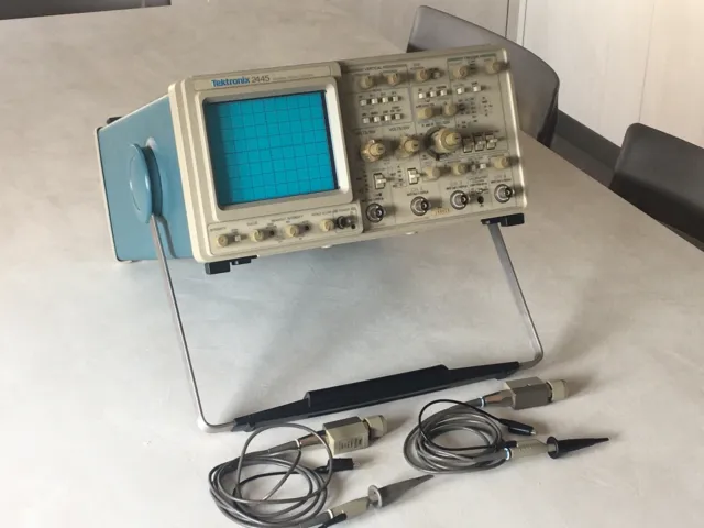 Oscilloscope Tektronix 2445 150Mhz 4 Channel + 2 Probes