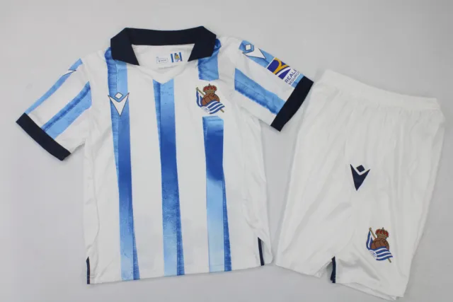  Real Madrid Camiseta de entrenamiento de poliéster para niños  de regalo oficial de fútbol del FC, Cuello en V azul marino. : Deportes y  Actividades al Aire Libre