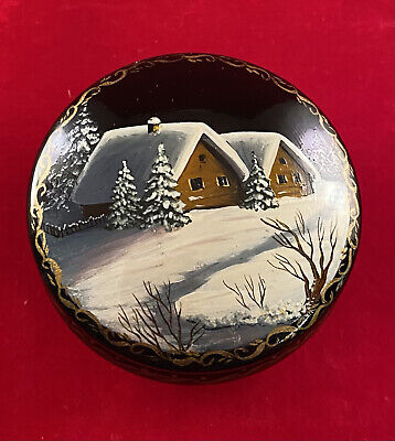 Vtg Russian Round Black Lacquer Small Trinket Box Hand Painted Snowy Houses