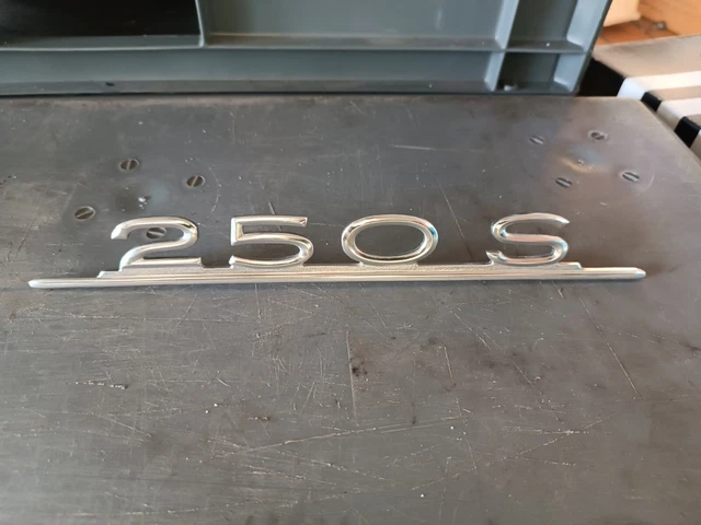 ORIGINAL MERCEDES-BENZ W461 Lettering, Emblem 250GD Nameplate ...