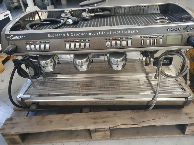 Macchina da Caffè Espresso Professionale per Bar LA CIMBALI M39 3 gruppi
