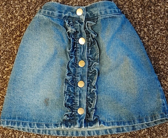 Bundle Of Girls Clothes. 4 Items. Age 5-6 Years 7