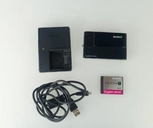 SONY CYBER-SHOT DSC-T10 Digital Camera Black Tested w/ Charger