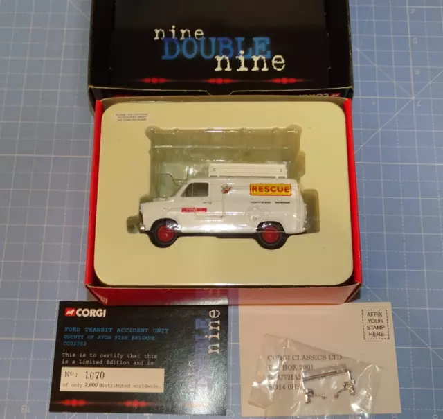 Corgi CC02302 Nine Double Nine Ford Transit Accident Unit Avon Fire Brigade 1:43