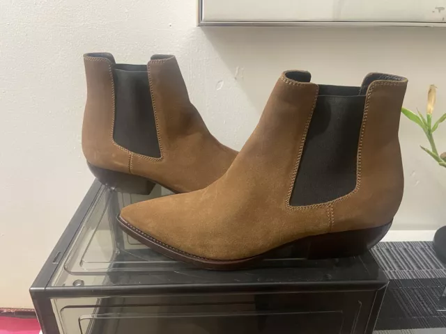 Saint Laurent Wyatt Suede Chelsea Boots Brown