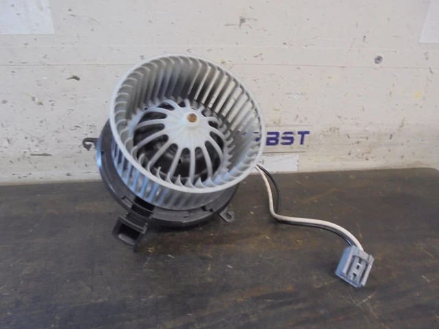 moteur du ventilateur de chauffage Opel Astra J 7253002 1.6CDTi 81kW B16DTL 1634