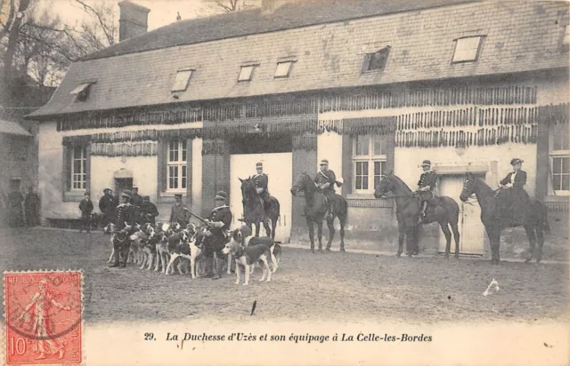Cpa 78 La Duchesse D'uzes Et Her Crew A La That Les Bordes