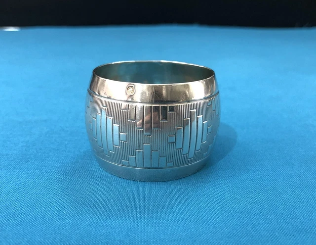 ANCIEN RONDE DE SERVIETTE METAL ARGENTE*FERNAND*ART DECO