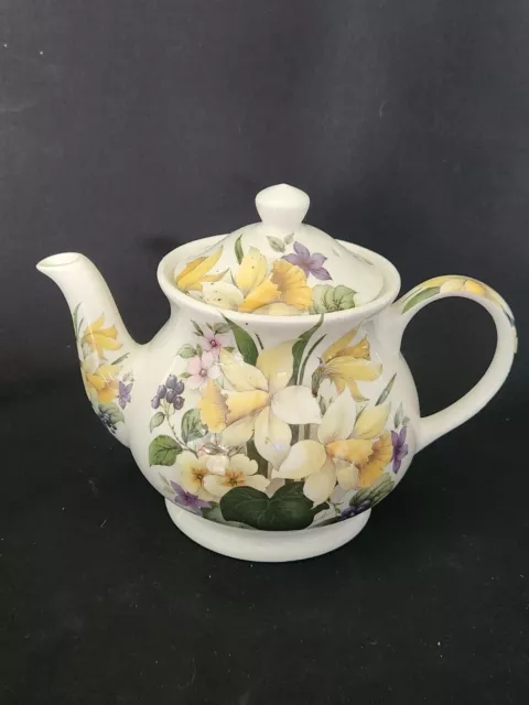Vintage Sadler Teapot With Yellow Daffodills Windsor China England Floral
