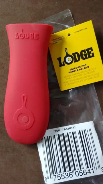 https://www.picclickimg.com/Jc8AAOSwz~NiWIwc/NEW-Lodge-Deluxe-Silicone-Hot-Handle-Holder-Cast.webp