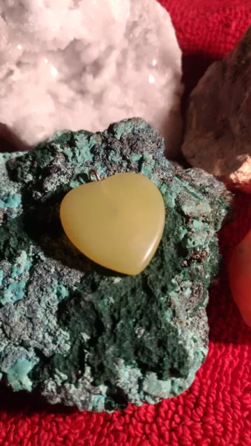 Pendentif Coeur En Jade Citron B124