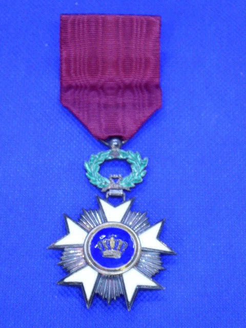 Médaille Ordre De La Couronne Belge – Décoration Militaire/ Civile D'occasion
