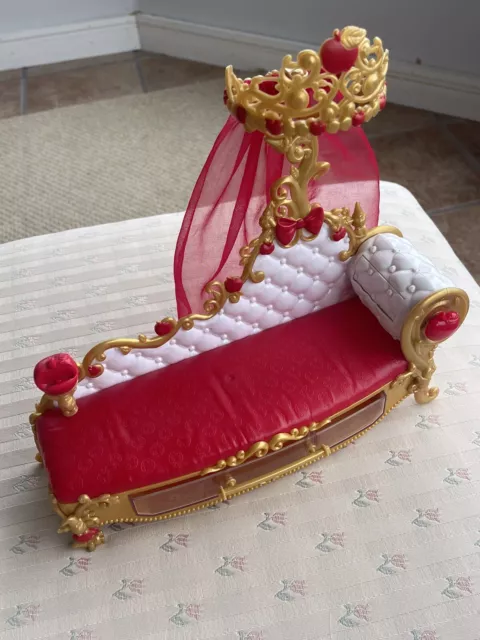 Ever After High Doll Apple White Fainting Couch