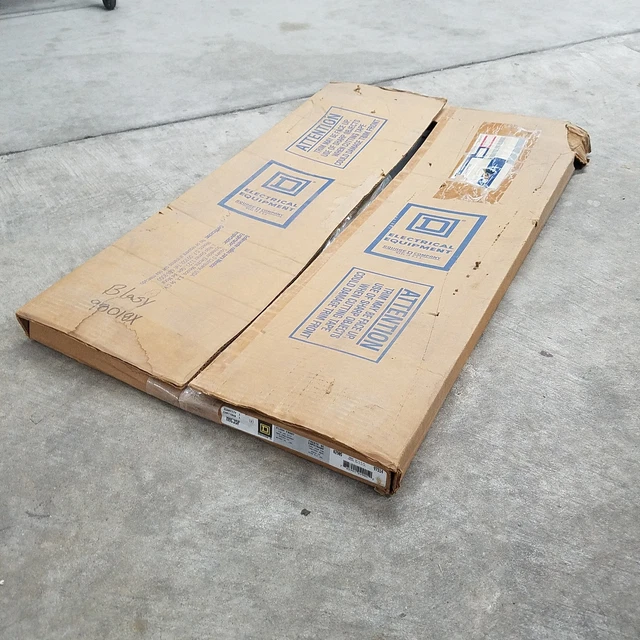 Square D MHC35F Panel Board Enclosure, Flush Front, For Use w/ NQOD Panelboards