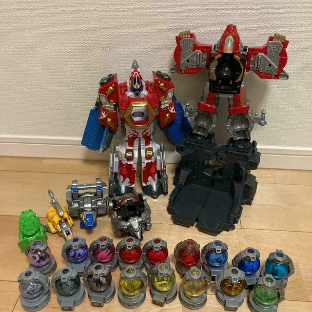 ENSEMBLE POWER RANGERS Uchu Sentai Kyuranger DX Ryu Commander Megazord