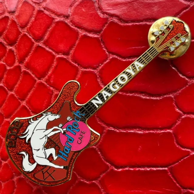 Nagoya Japan🇯🇵 Hard Rock Cafe®Hrc Pin🎸White Horse Red Guitar 2002🎸 Le 500🎗