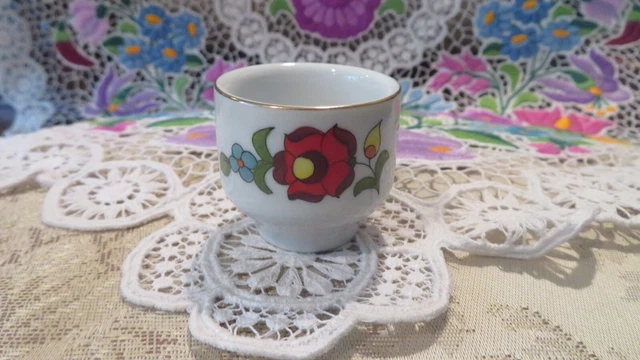 KALOCSA HAND PAINTED PORCELAIN shot cup